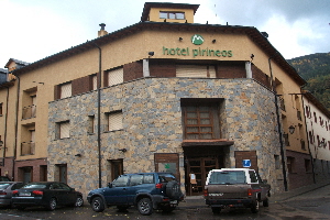 Hotel Pirineos